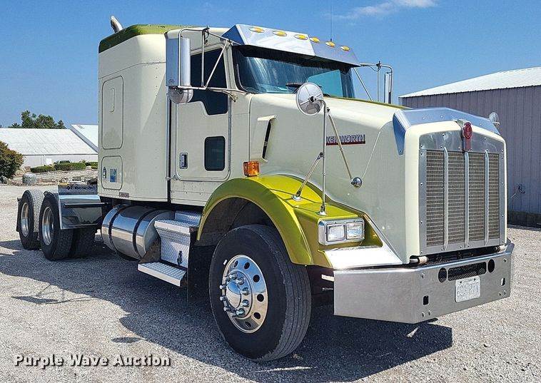 1999 Kenworth T800 Semi Truck For Sale Perryville, MO DO4692