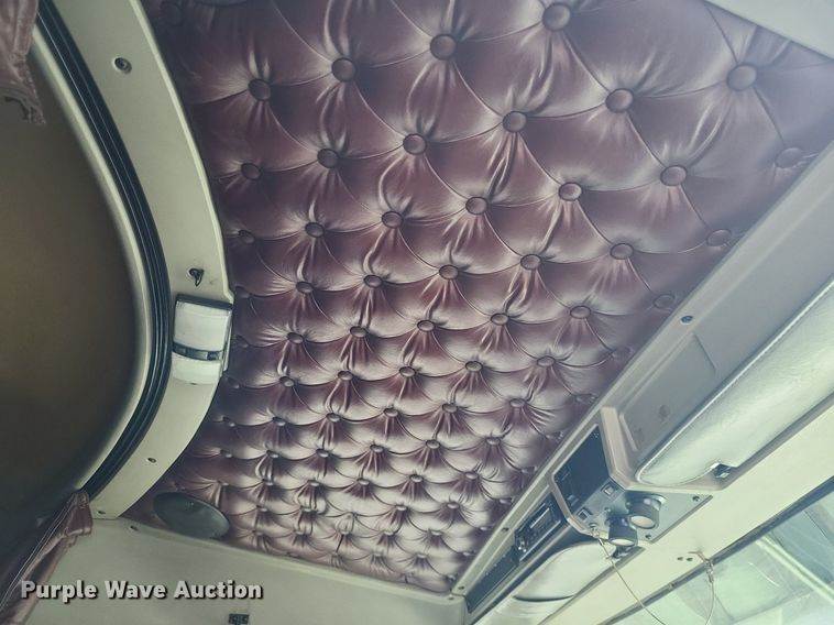 1999 Kenworth T800 Semi Truck For Sale Perryville, MO DO4692