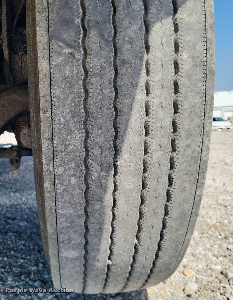 1999 Kenworth T800 Semi Truck For Sale Perryville, MO DO4692