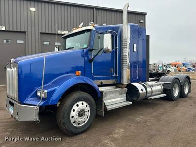 2016 Kenworth T800 Semi Truck