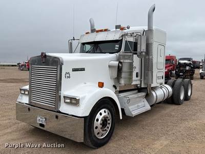 2008 Kenworth W900 Semi Truck