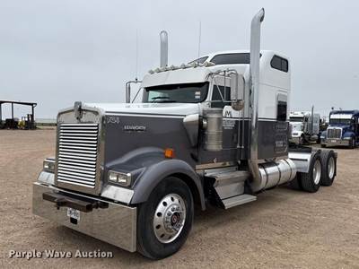 1997 Kenworth W900B Semi Truck