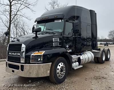 2020 Mack Anthem Semi Truck