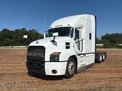 2023 Mack Anthem Semi Truck