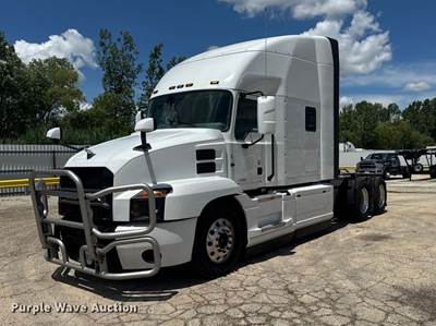 2023 Mack Anthem Semi Truck