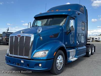 2015 Peterbilt 357 Semi Truck