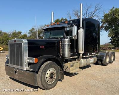 2006 Peterbilt 379 Semi Truck