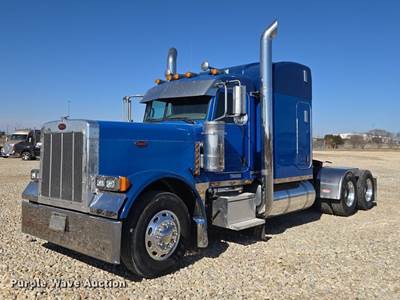 2007 Peterbilt 379 Semi Truck