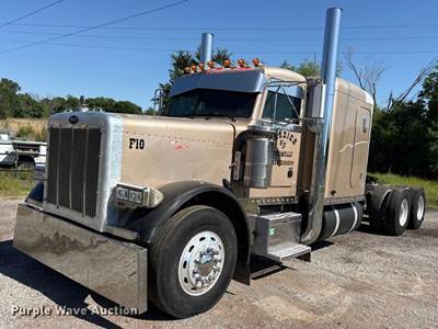 1995 Peterbilt 379 Semi Truck