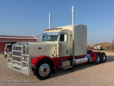 2000 Peterbilt 379 Semi Truck