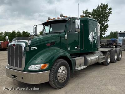 2012 Peterbilt 386 Semi Truck