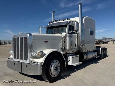 2018 Peterbilt 389 Semi Truck