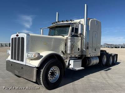 2018 Peterbilt 389 Semi Truck