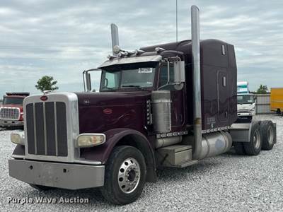 2008 Peterbilt 389 Semi Truck