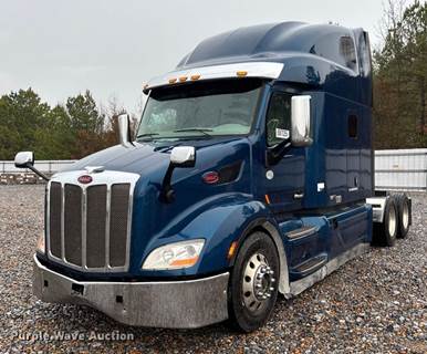 2020 Peterbilt 579 Semi Truck