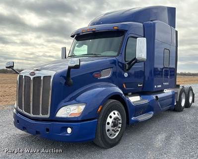 2020 Peterbilt 579 Semi Truck
