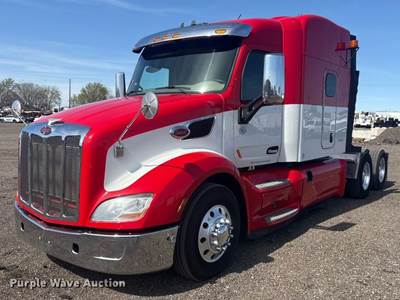 2019 Peterbilt 579 Semi Truck