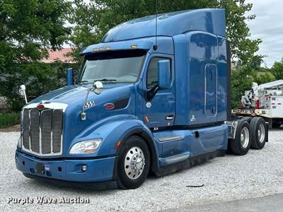 2018 Peterbilt 579 Semi Truck
