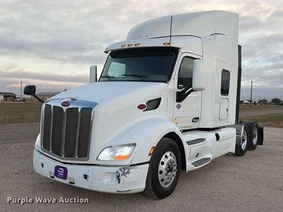 2018 Peterbilt 579 Semi Truck