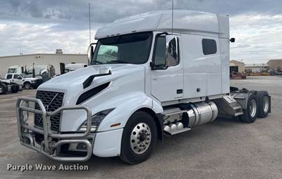 2021 Volvo VNL Semi Truck