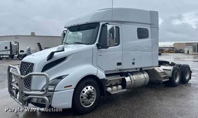 2021 Volvo VNL Semi Truck
