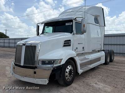 2022 Western Star 5700XE Semi Truck