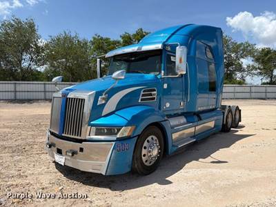 2016 Western Star 5700XE Semi Truck