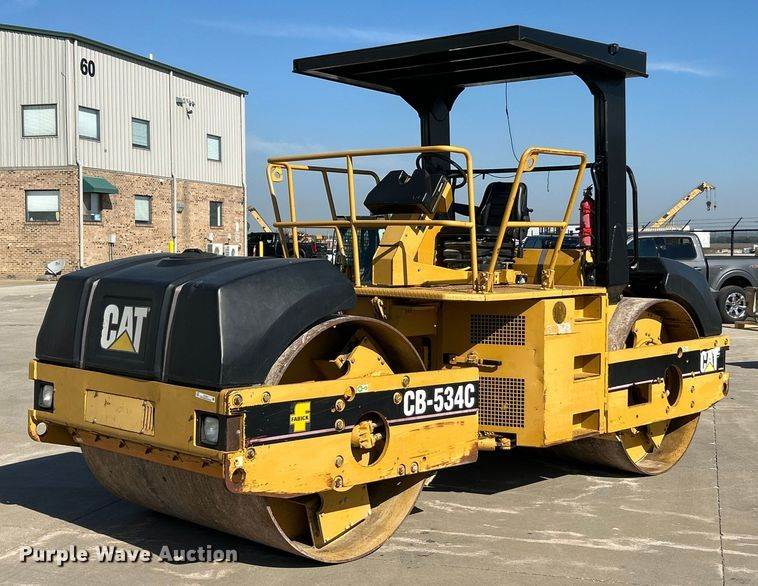 CAT CB-534D バイブレータアスファルトコンパクター 1:50 Buffalo Road Imports. Caterpillar CB-534D XW vibratory