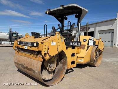 2003 Caterpillar CB-534D XW Double Drum Vibratory Roller