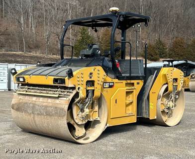 2018 Caterpillar CB15 Double Drum Vibratory Roller