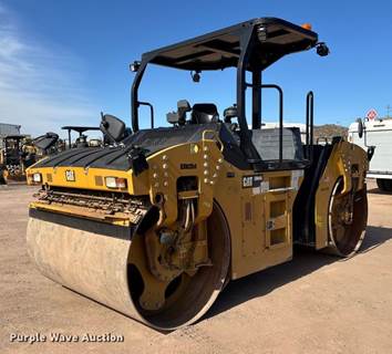 2016 Caterpillar CB64B Double Drum Vibratory Roller