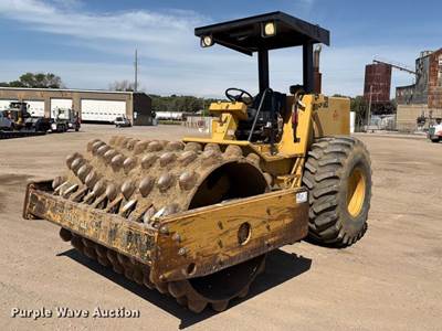 1992 Caterpillar CP563 Single Drum Vibratory Roller