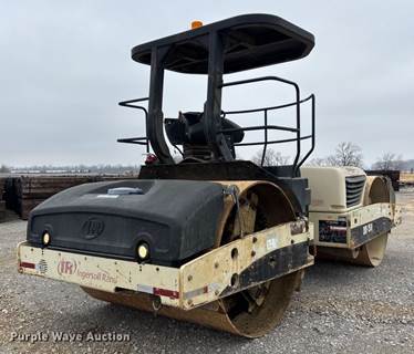 Ingersoll Rand DD158HFA Double Drum Vibratory Roller