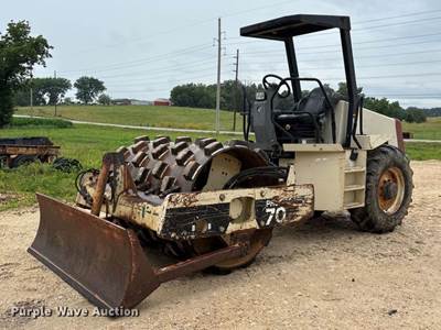 2002 Ingersoll Rand SD-70F Pro Pac Single Drum Padfoot Vibratory Roller Compactor