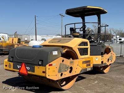 2016 Volvo DD110B Double Drum Vibratory Roller