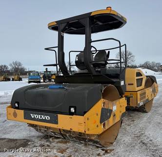 2016 Volvo DD120B Double Drum Vibratory Roller