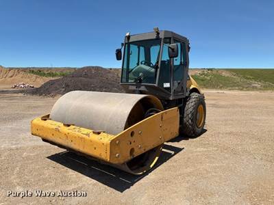 2013 Volvo SD115D Single Drum Vibratory Roller