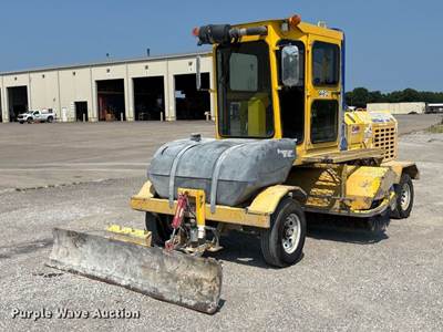 2016 Superior Broom DT80K Broom