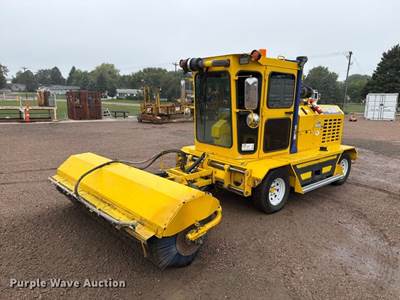 Superior Broom SM74-J Broom