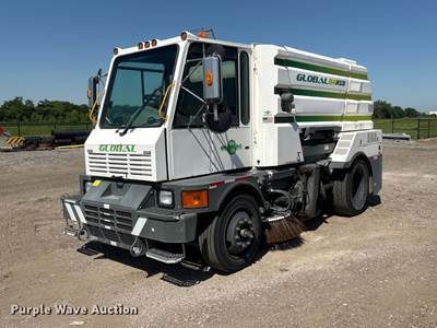 2019 Global M4HSD Street Sweeper Truck