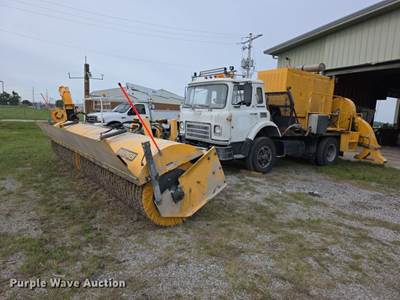 International Cargostar 1850B Runway Sweeper Truck