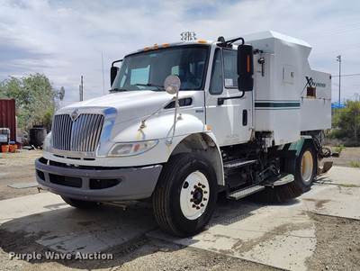2012 International Durastar 4400 Street Sweeper Truck