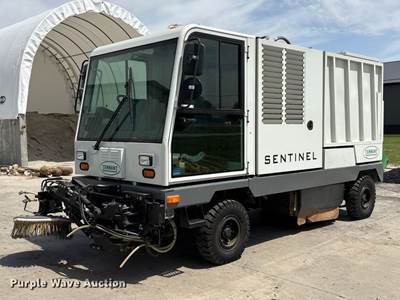 2007 Tennant Sentinel Street Sweeper Truck