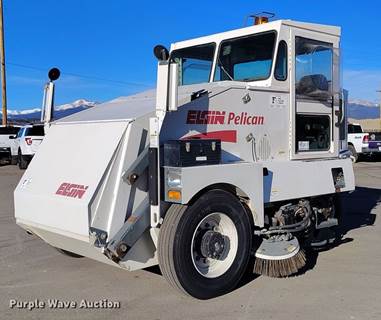2006 Elgin Pelican Series P Street Sweeper