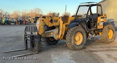 2005 Caterpillar TH560B Telehandler