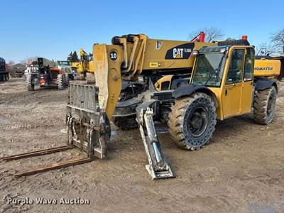 2010 Caterpillar TL1055 Telehandler
