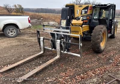 2015 Caterpillar TL642C Telehandler