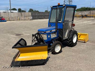 1991 Ford 1220 Mfwd Tractor