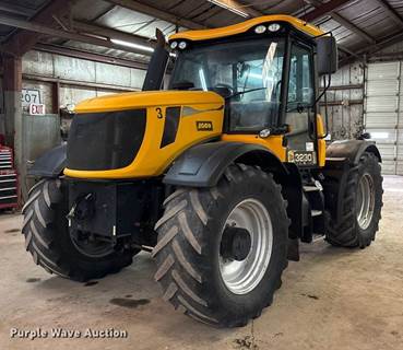 JCB Fastrac 3230 4WD Tractor
