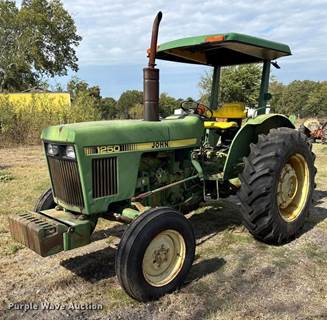 John Deere 1250 Tractor